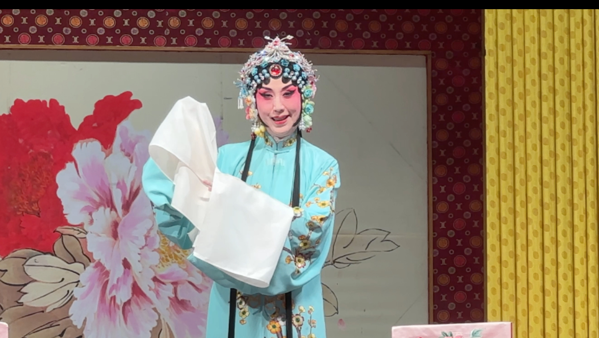 京剧《凤还巢》上海京剧院演出