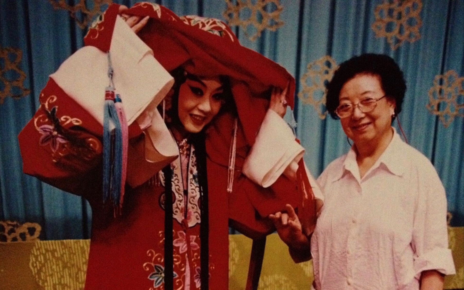 京剧《凤还巢》：本应当随母亲镐京避难【梅兰芳 梅葆玖】