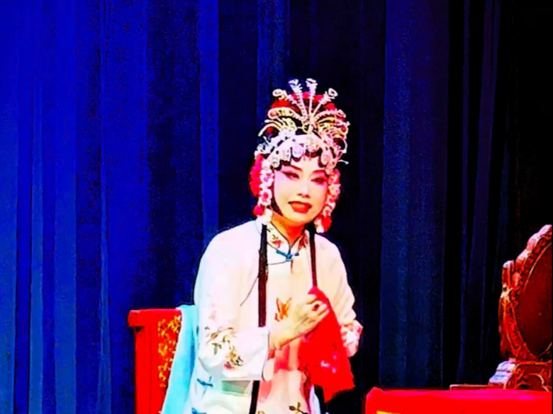 评剧新秀金子欣精彩演绎《杜十娘·守孤灯》