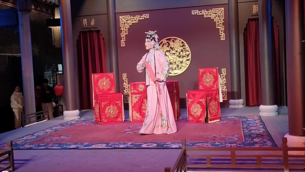 粤剧《红菱巧破无头案》之《对花》选段