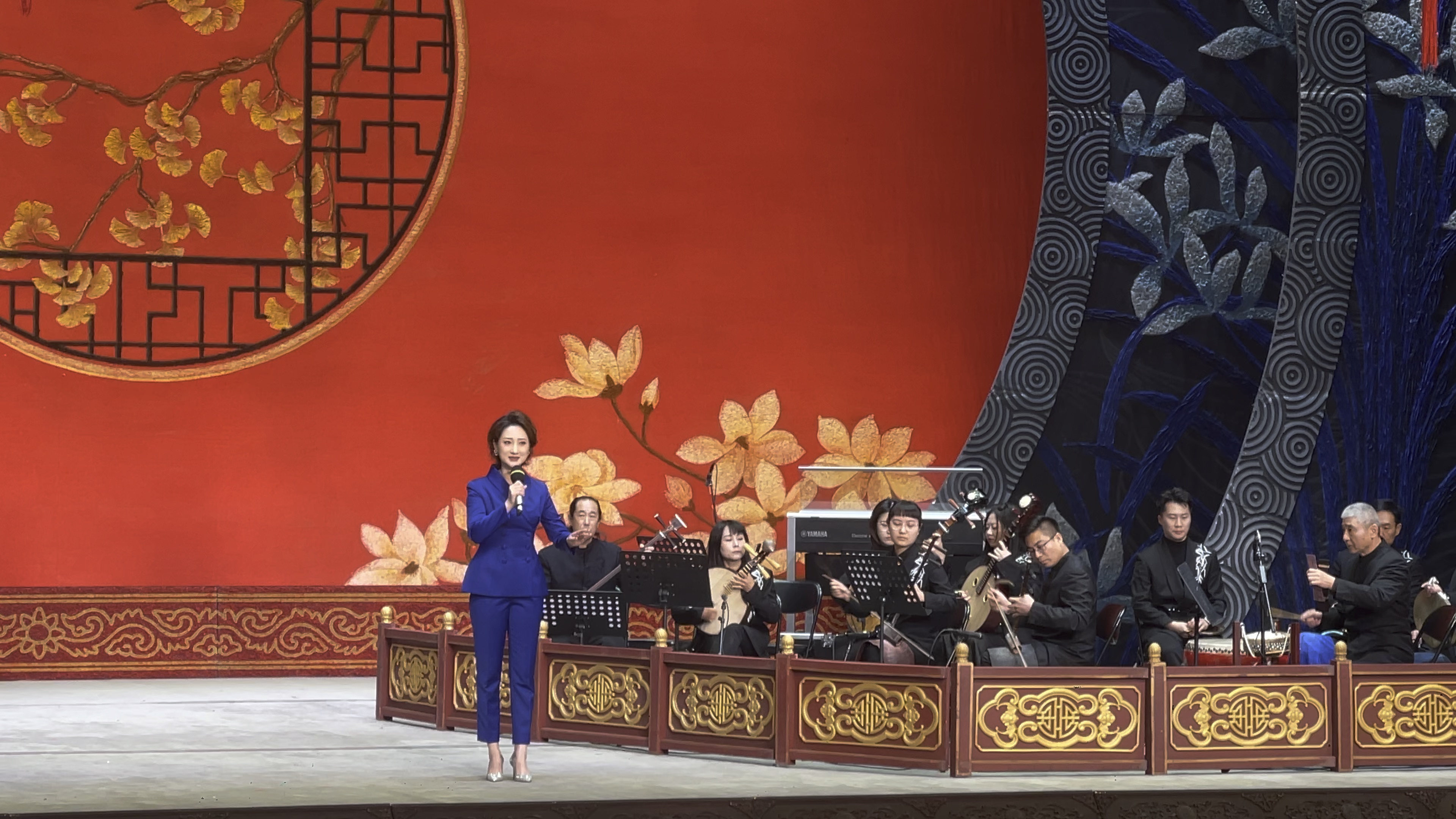 窦晓璇任丘献唱京剧《穆桂英挂帅》选段