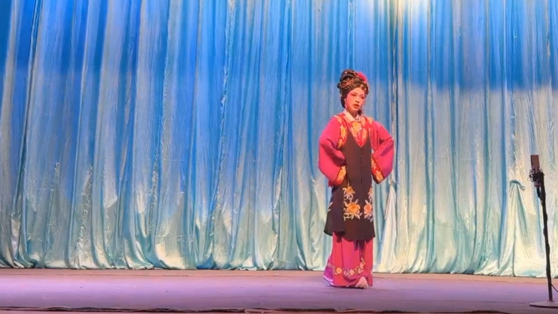 广东省百花潮剧院粤剧《玉堂春》上集