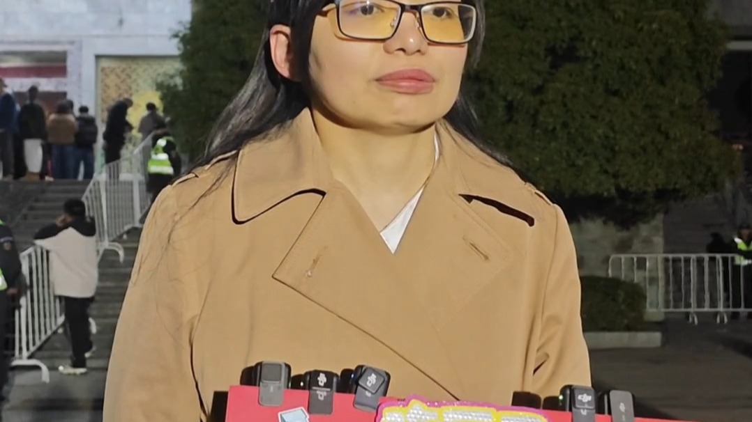 越剧游龙戏凤：马来西亚华人因陈丽君结缘嵊州