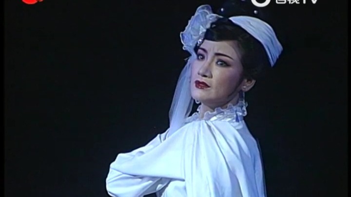 越剧《蝴蝶梦》才忆新婚庆重逢 王志萍
