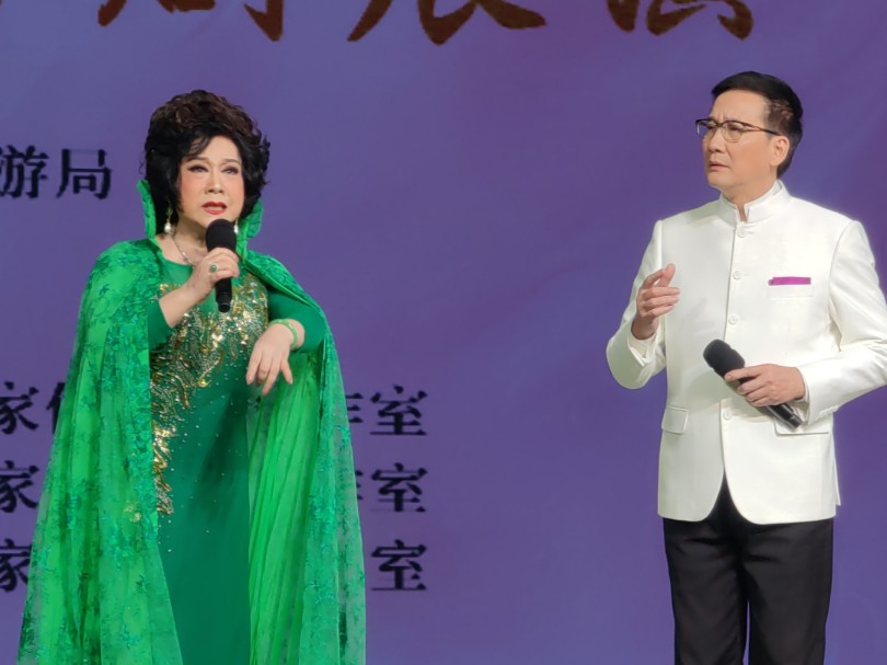 粤剧《搜书院》之“初遇诉情”