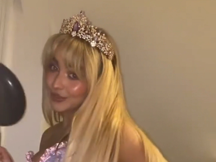 小品《装富》Sabrina Carpenter万圣节装扮合集
