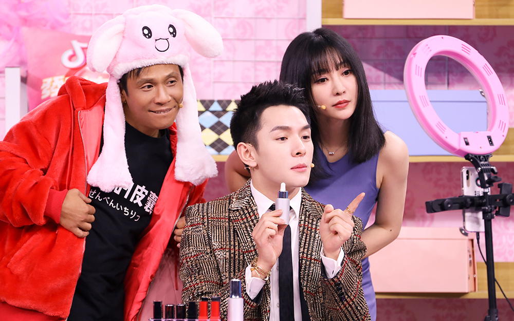 东方春晚小品《Oh！买尬！》李佳琦柳岩宋小宝直播带货